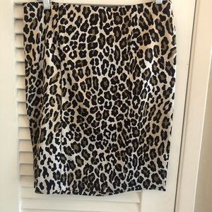 Satin leopard pencil skirt